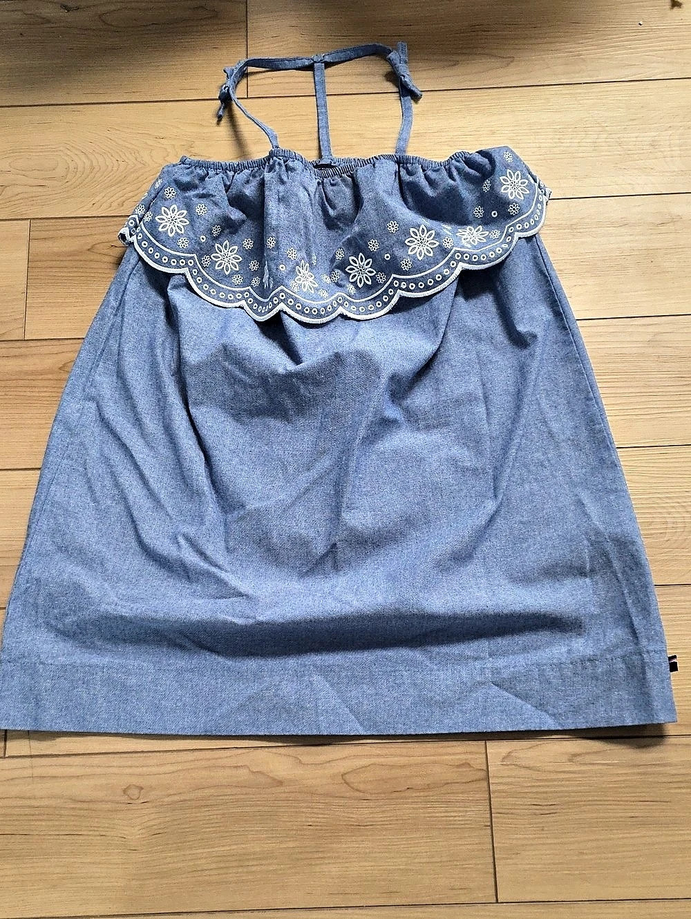 NWOT Tommy Hilfiger Floral TOP Blue Size Medium